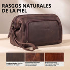 Neceser de piel zamora marrón, vista frontal en ángulo, logo STILORD grabado, bolsillo con cremallera y asa de mano