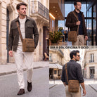 Bandolera plana de cuero marrón, modelo hombre, vista frontal y trasera en entorno urbano, apta para tablet de 8 pulgadas